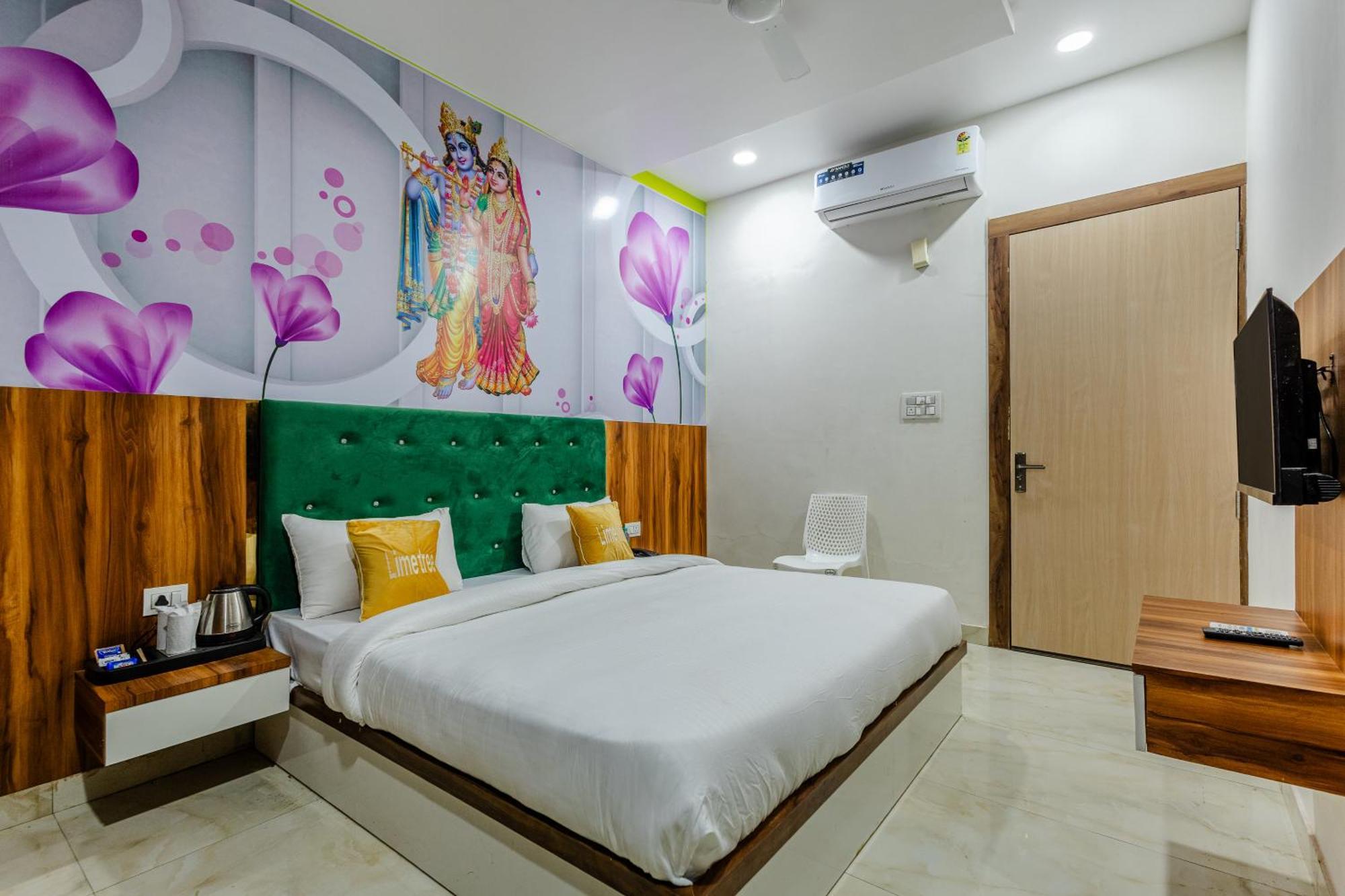 Lime Tree Hotel And Banquet Vrindavan Exterior photo